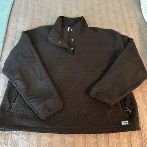North Face Women’s XXL Fleece Pullover